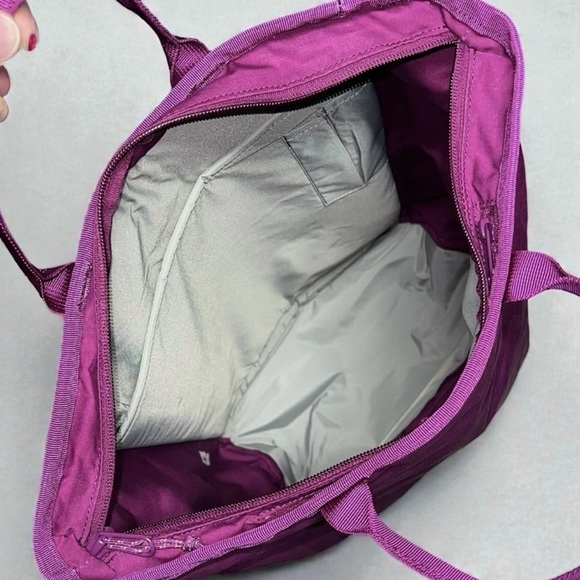 ?NEW w/tags Fjällräven Vardag Totepack 20L (Royal Purple) main image 8